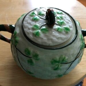 Clover basket weave design sugar bowl